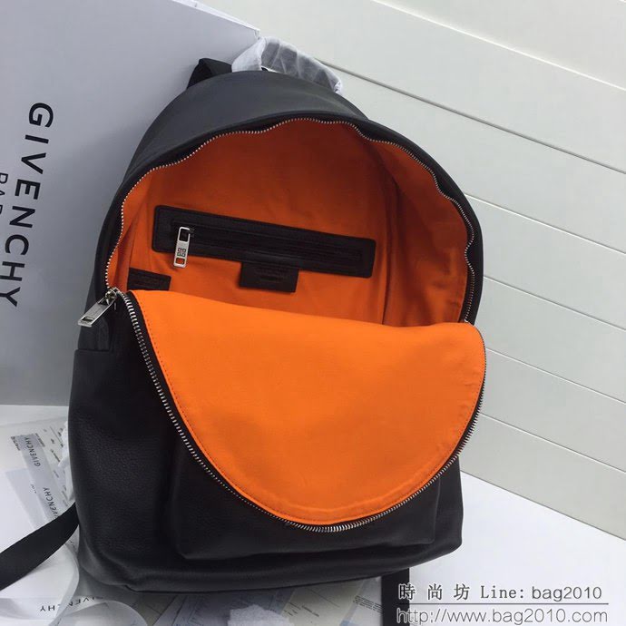 GlVENCHY紀梵希 雙肩包 頭層牛皮 原版亞銀五金 休閒背包 潮人必備款  tsg1086